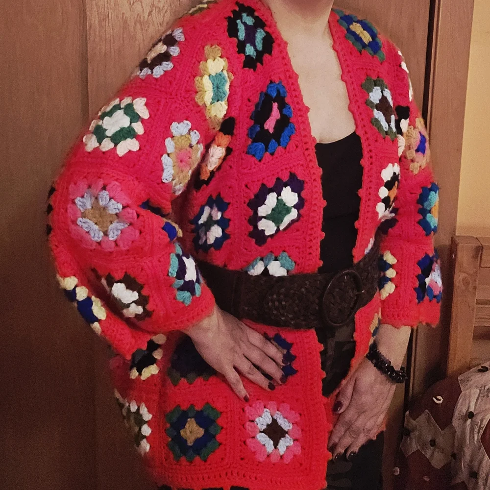 Handmade Crochet Cardigan Sweater XL Granny Square Vintage Red Multicolor - Picture 11 of 13